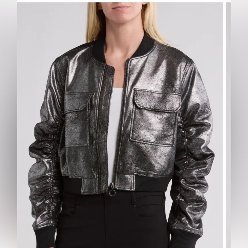 Metallic Bomber